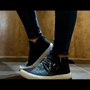 Blowfish fur lined sneaker